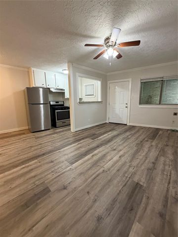 4811 Oakland Street 6, Houston, TX 77023