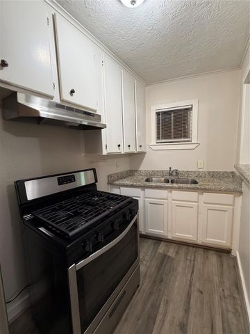 4811 Oakland Street 6, Houston, TX 77023