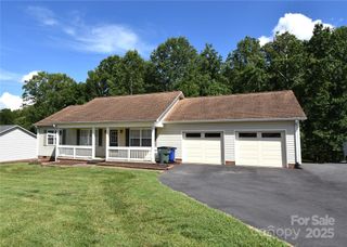 1524 Belleview Drive NE, Conover, NC 28613