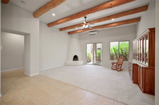 92 Canada del Rancho, Santa Fe, NM 87508