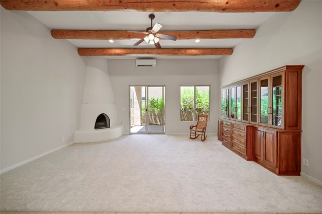 92 Canada del Rancho, Santa Fe, NM 87508