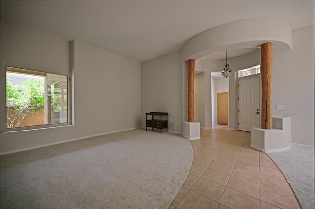 92 Canada del Rancho, Santa Fe, NM 87508