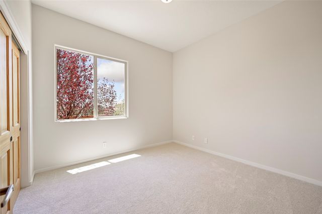92 Canada del Rancho, Santa Fe, NM 87508