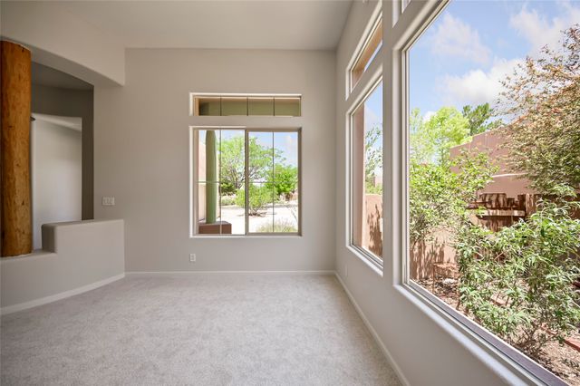 92 Canada del Rancho, Santa Fe, NM 87508