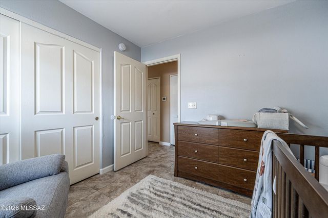 10790 S April Spring Place, Vail, AZ 85641