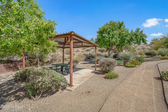 10790 S April Spring Place, Vail, AZ 85641