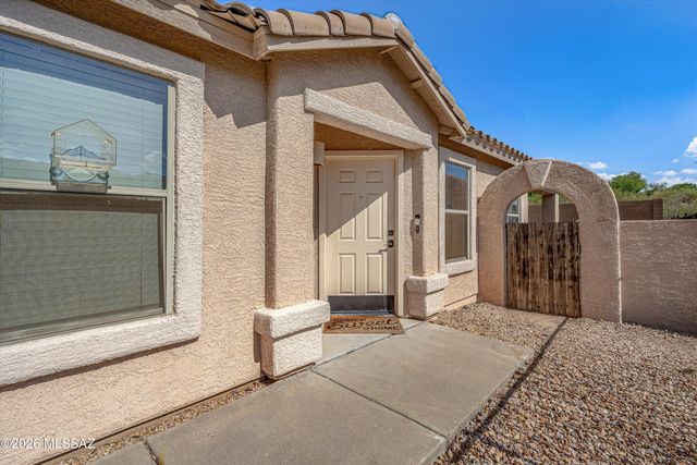 10790 S April Spring Place, Vail, AZ 85641
