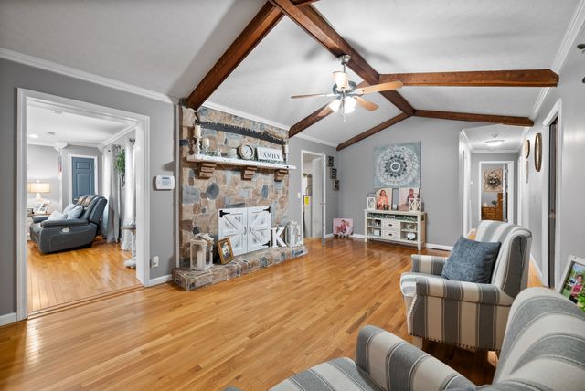 283 Lady Ln, Ashland City, TN 37015