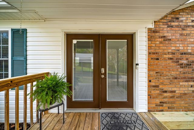 283 Lady Ln, Ashland City, TN 37015