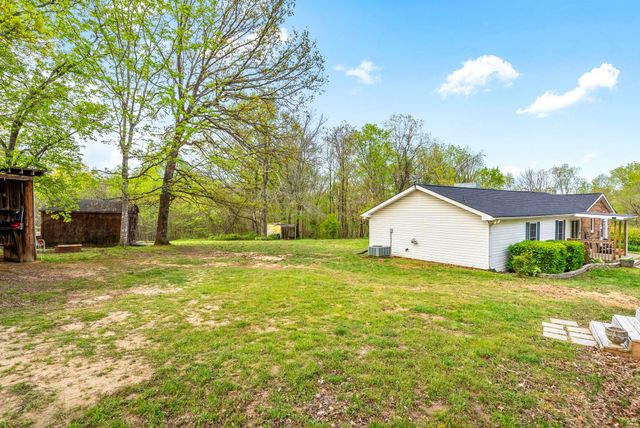 283 Lady Ln, Ashland City, TN 37015