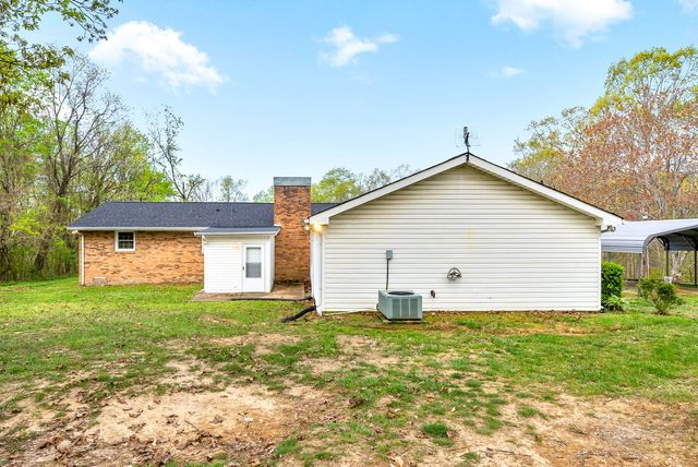 283 Lady Ln, Ashland City, TN 37015