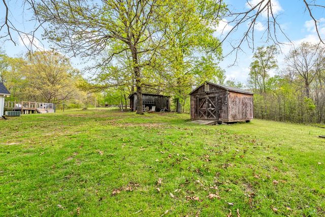 283 Lady Ln, Ashland City, TN 37015