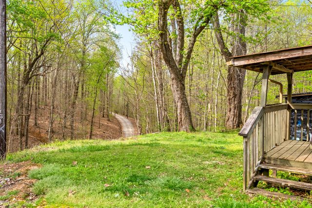 283 Lady Ln, Ashland City, TN 37015