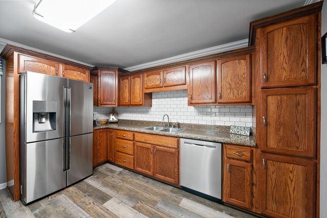 283 Lady Ln, Ashland City, TN 37015