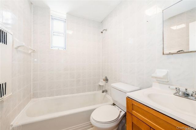 838 Avenue Z 1, Brooklyn, NY 11235