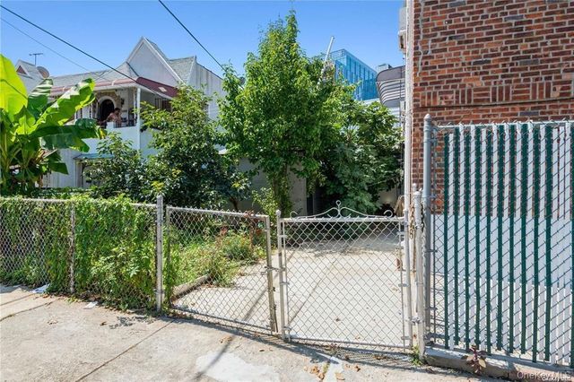 838 Avenue Z 1, Brooklyn, NY 11235