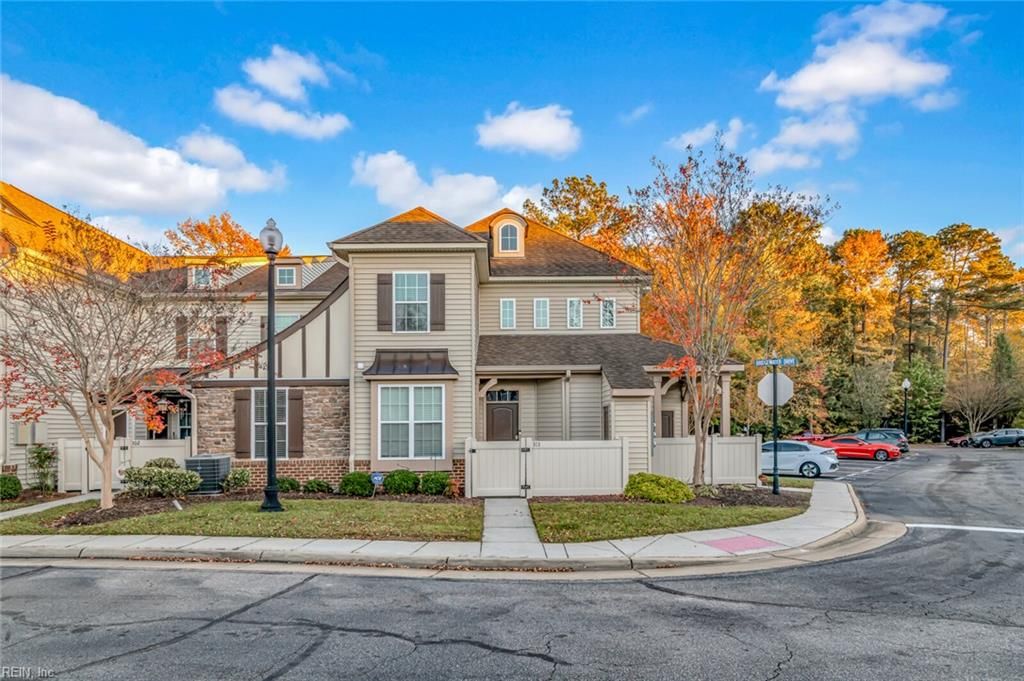 101 Herons CV, Carrollton, VA 23314