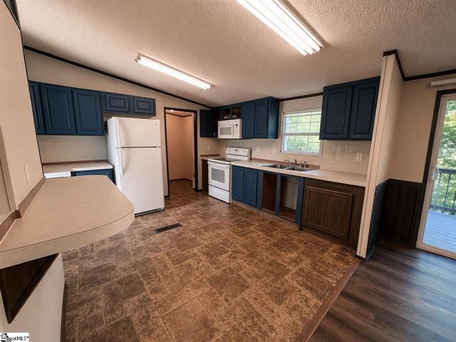221 Welborn Road, Pickens, SC 29671