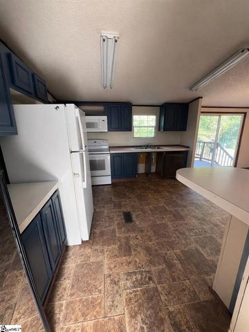 221 Welborn Road, Pickens, SC 29671