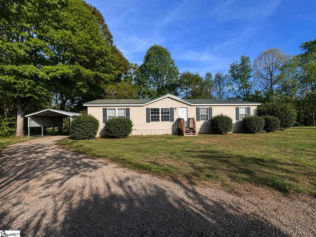 221 Welborn Road, Pickens, SC 29671