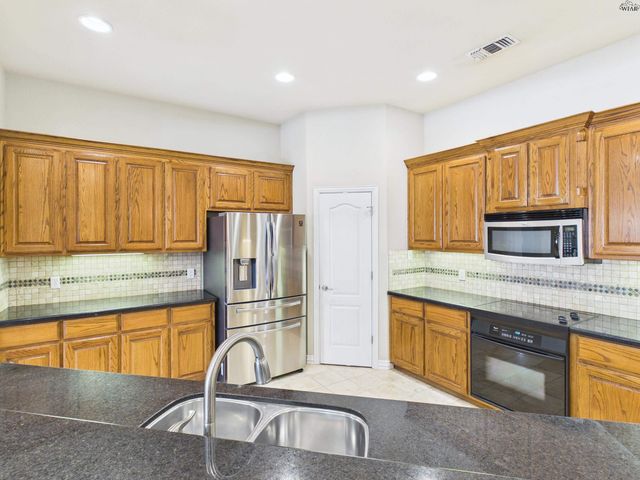 4811 BRIDGE CREEK DRIVE, Wichita Falls, TX 76308