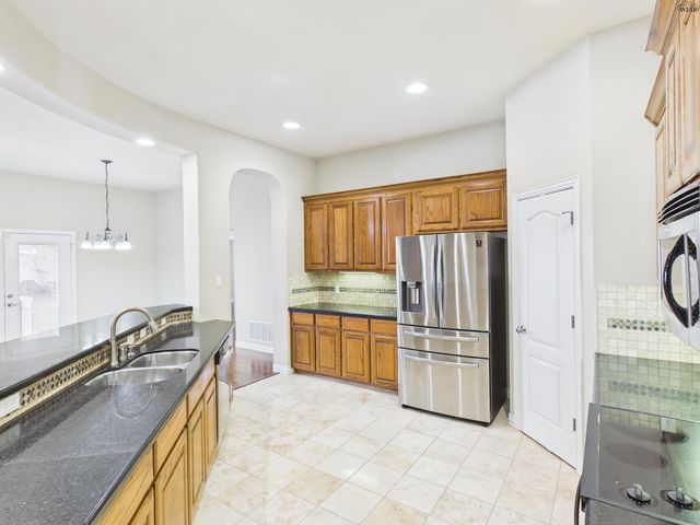 4811 BRIDGE CREEK DRIVE, Wichita Falls, TX 76308