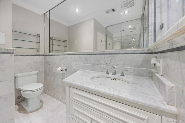 229 Ditmars Street, Bronx, NY 10464