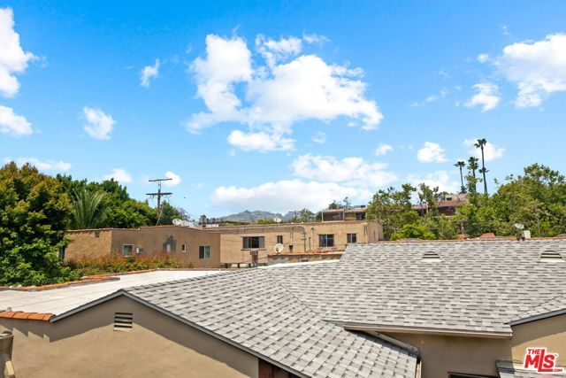 843 N Martel Avenue 2, Los Angeles, CA 90046