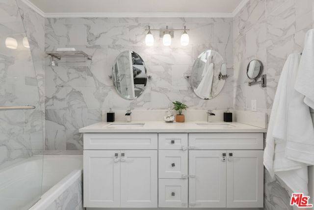 843 N Martel Avenue 2, Los Angeles, CA 90046