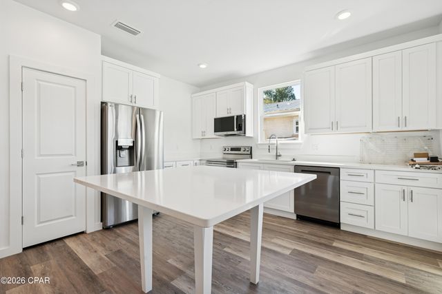 848 E 12th Court, Panama City, FL 32401