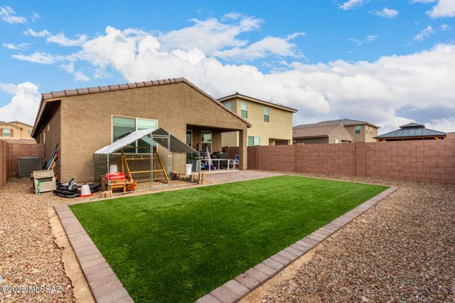 11308 S Weismann Drive, Vail, AZ 85641