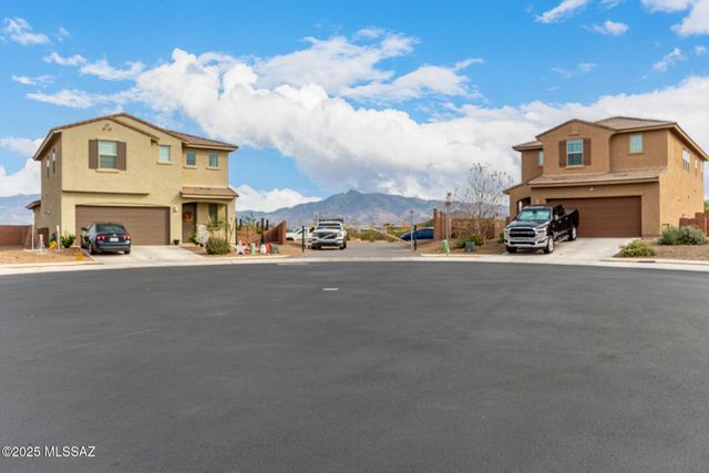 11308 S Weismann Drive, Vail, AZ 85641