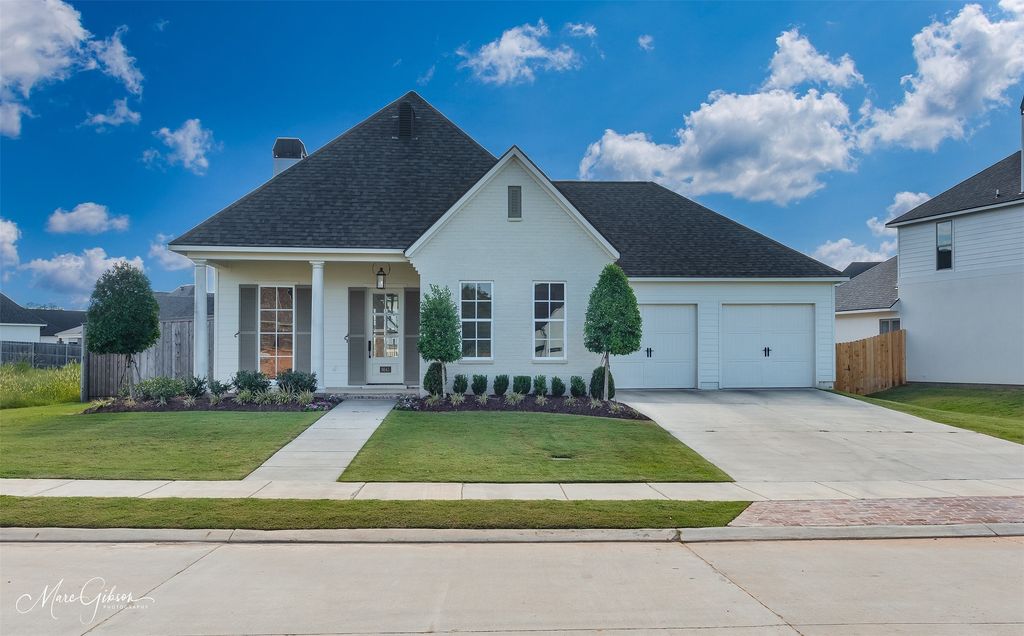 9843 Canebrake Lane, Shreveport, LA 71106