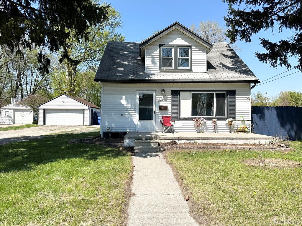 3701 Berkshire Avenue, Warren, MI 48091