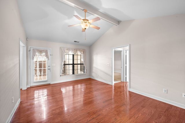 9304 Sawyer Brown Rd, Nashville, TN 37221