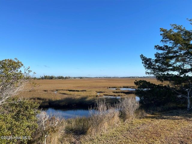 3102 Us-70, Beaufort, NC 28516
