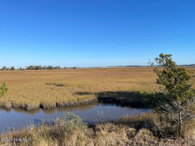 3102 Us-70, Beaufort, NC 28516