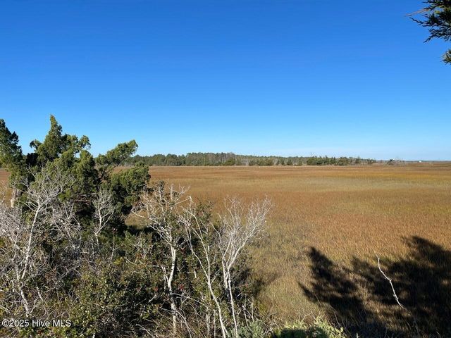 3102 Us-70, Beaufort, NC 28516