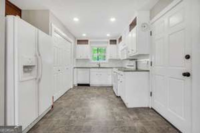 231 Meadowbrook Drive, Mcdonough, GA 30253