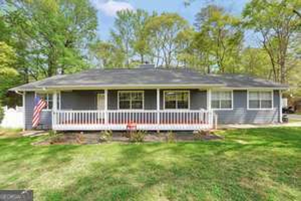 231 Meadowbrook Drive, Mcdonough, GA 30253