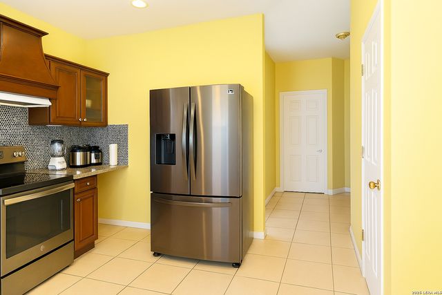 201 Cimarron, Floresville, TX 78114