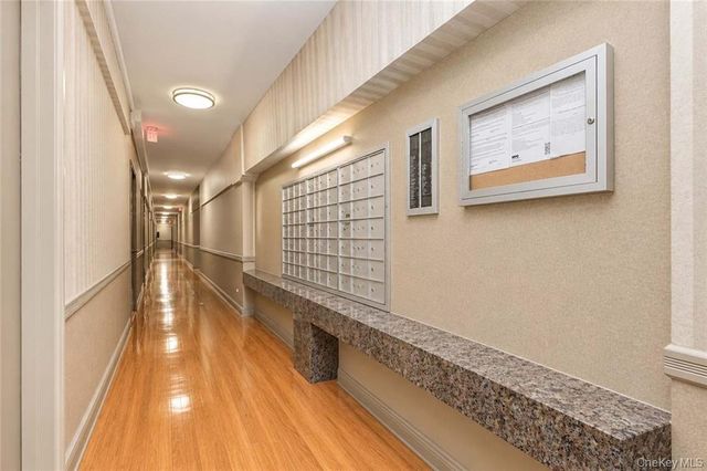 84-01 Main Street 429, Briarwood, NY 11435