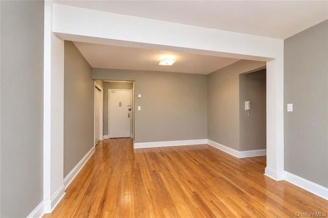 84-01 Main Street 429, Briarwood, NY 11435