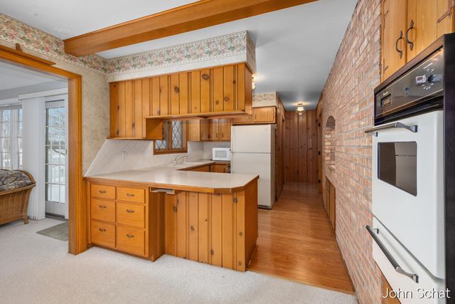 2145 Bauer Road, Jenison, MI 49428