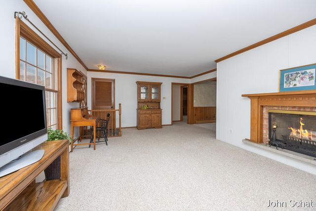 2145 Bauer Road, Jenison, MI 49428