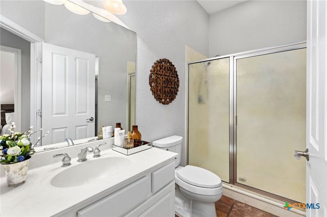 326 Red Bird Lane, Kingsbury, TX 78638