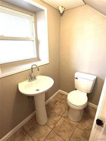 206 Persimmon Drive, O'fallon, IL 62269