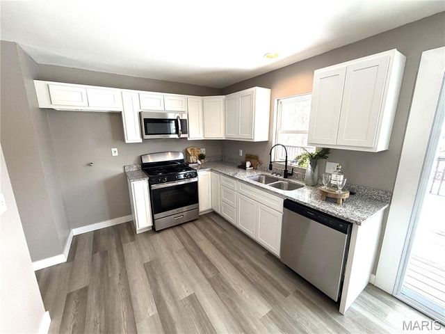 206 Persimmon Drive, O'fallon, IL 62269