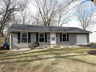 206 Persimmon Drive, O'fallon, IL 62269