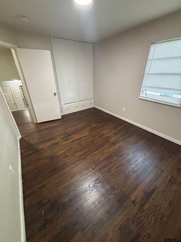 3135 Rollingwood Dr., Tyler, TX 75701